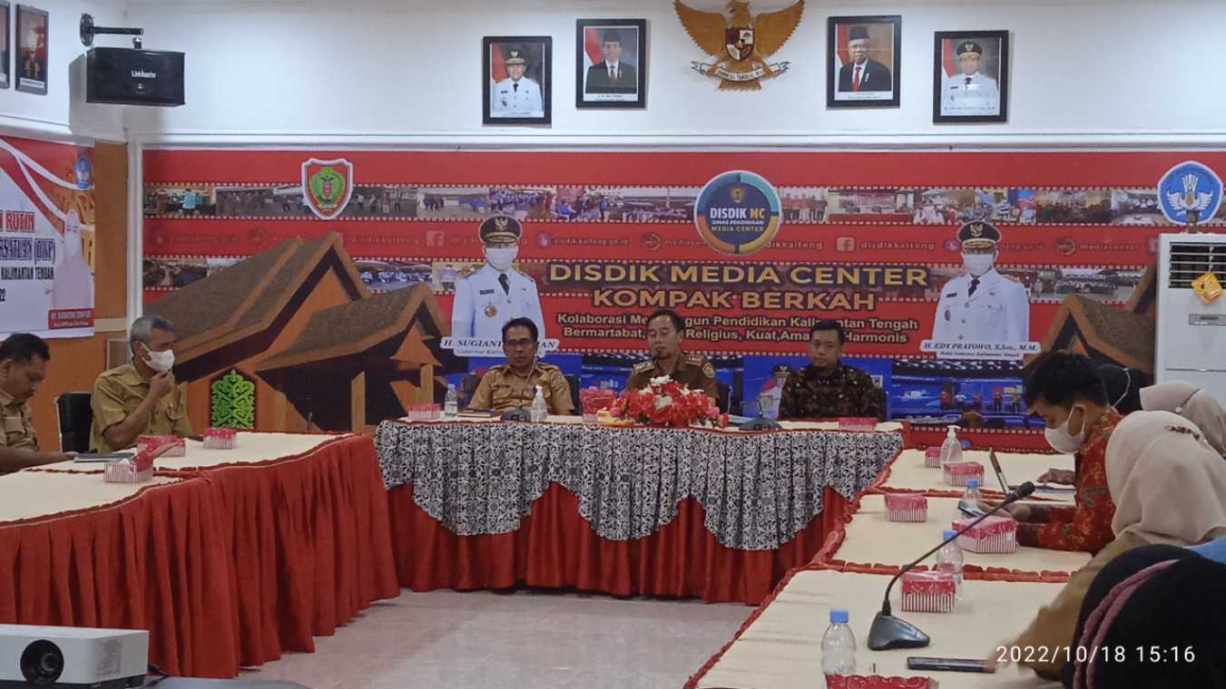 Disdik Kalteng Rapat Bersama Kepala SMK PK Dengan Pendamping