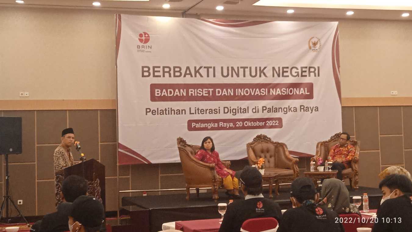 Anggota Komisi VII DPR RI Iwan Buka Pelatihan Literasi Digital