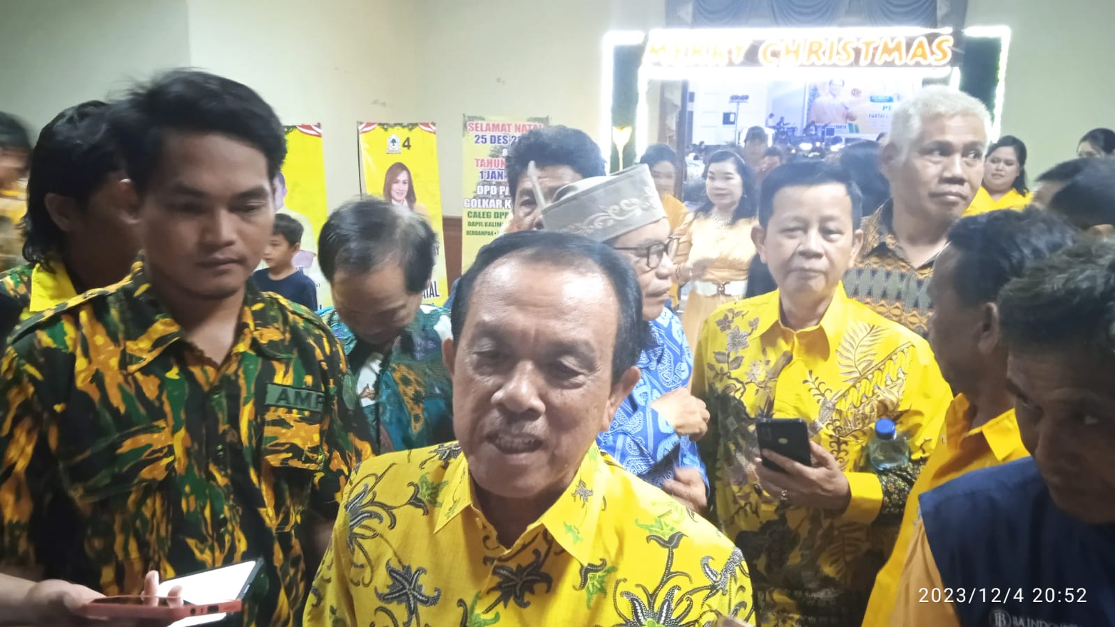 Bersama Rakyat, Golkar Kalteng Rayakan Natal