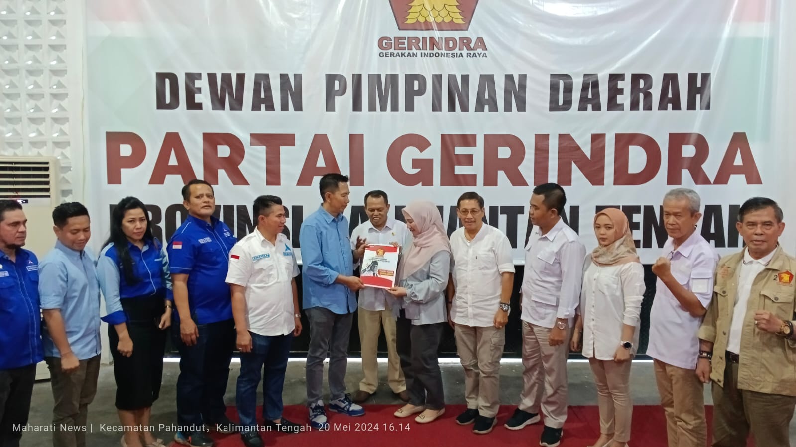 Nadalsyah Serahkan Berkas Pendaftaran Bakal Calon Gubernur ke Gerindra Kalteng