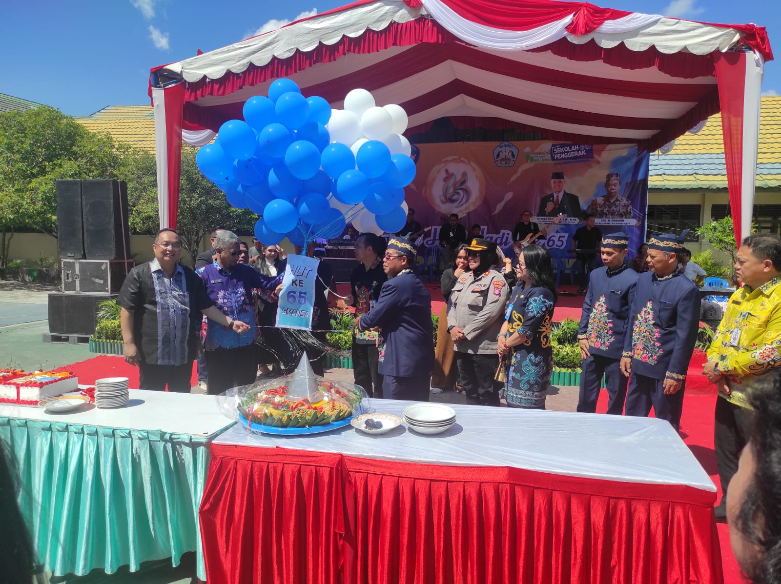 HUT ke-65 SMAN 1 Palangka Raya: Siswa dan Alumni Berkolaborasi untuk Pendidikan Berkualitas