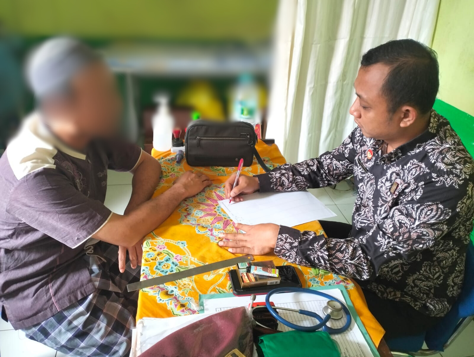 Jaga Kesehatan Warga Binaan, Lapas Sampit Lakukan Cek Berkala