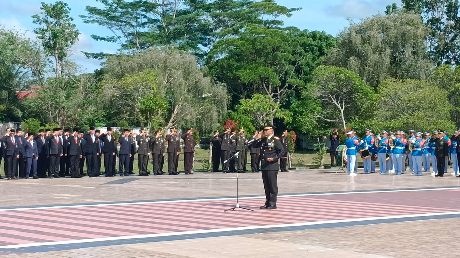 Pemprov Kalteng Peringati Hari Pahlawan 2024 di TMP Sanaman Lampang