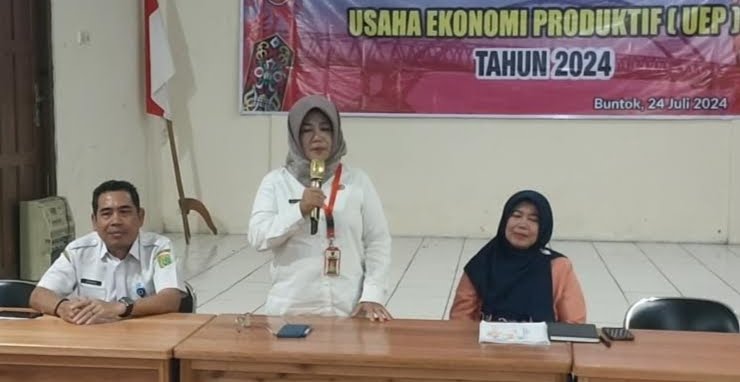 Dinsos Kalteng Salurkan Bantuan Usaha Ekonomi Produktif untuk Warga Barsel