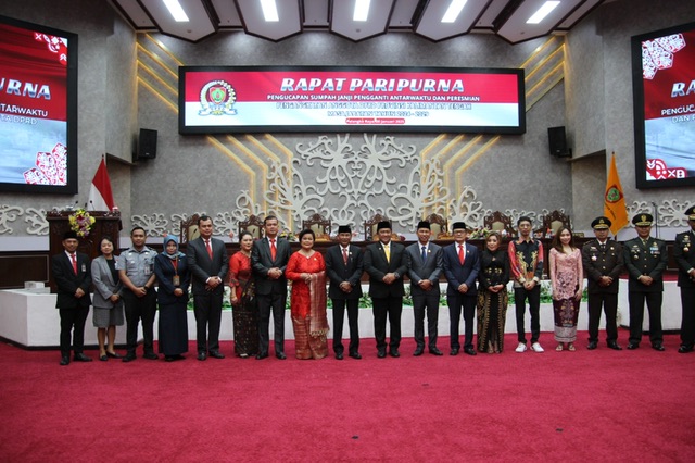 Wagub Kalteng Hadiri Pelantikan PAW DPRD, Dorong Sinergi Eksekutif dan Legislatif