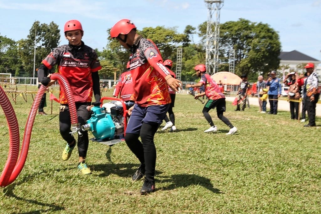 Pemko Palangka Raya Perkuat Relawan Lewat Lomba Ketangkasan Damkar