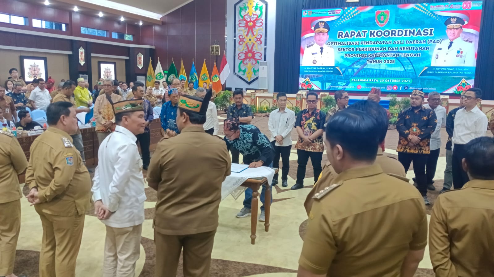 Pemprov Kalteng dan Investor Teken Pakta Integritas Optimalkan PAD