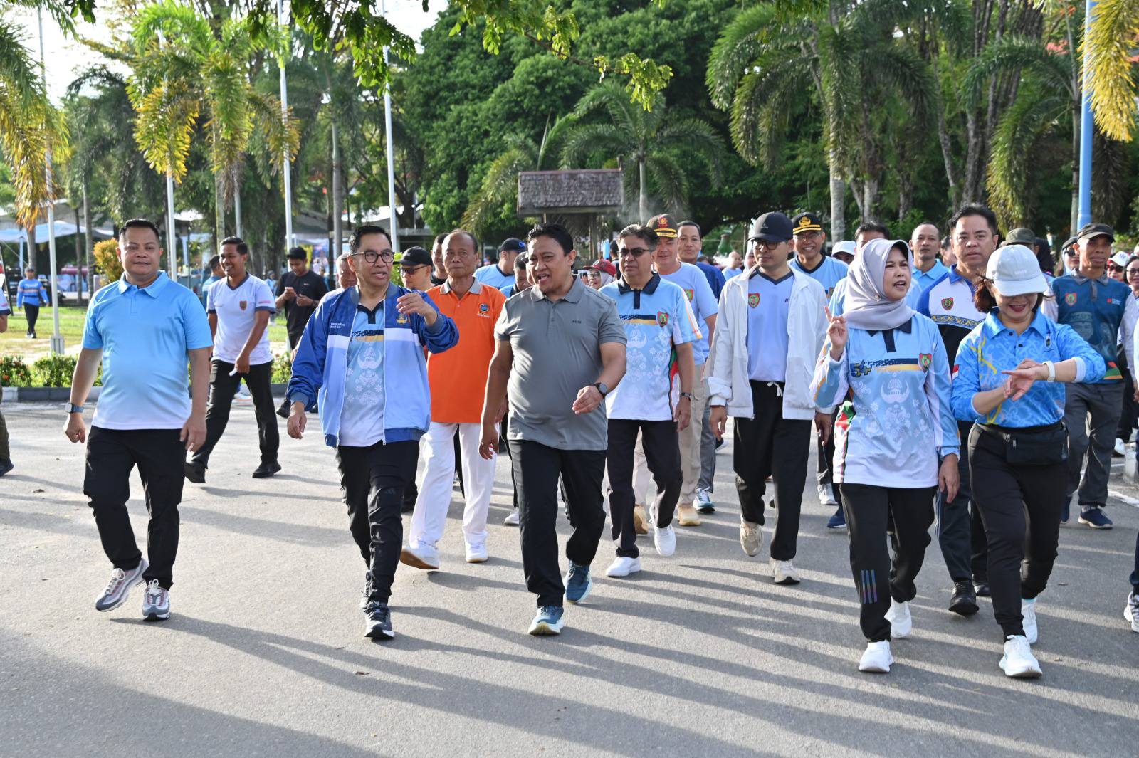 Pemprov Kalteng Rayakan Hari Desa Nasional dengan Jalan Sehat dan Senam Bersama