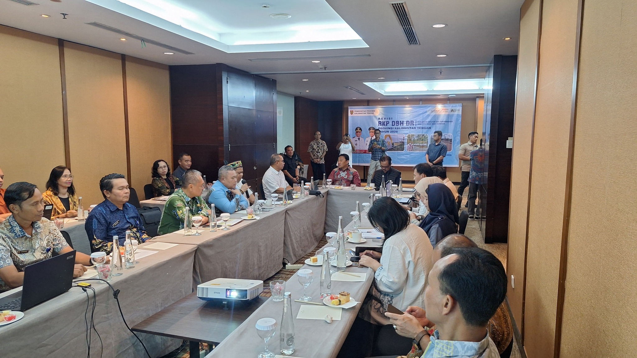 Wagub Edy Pratowo Pimpin Konsolidasi Kehutanan di Jakarta