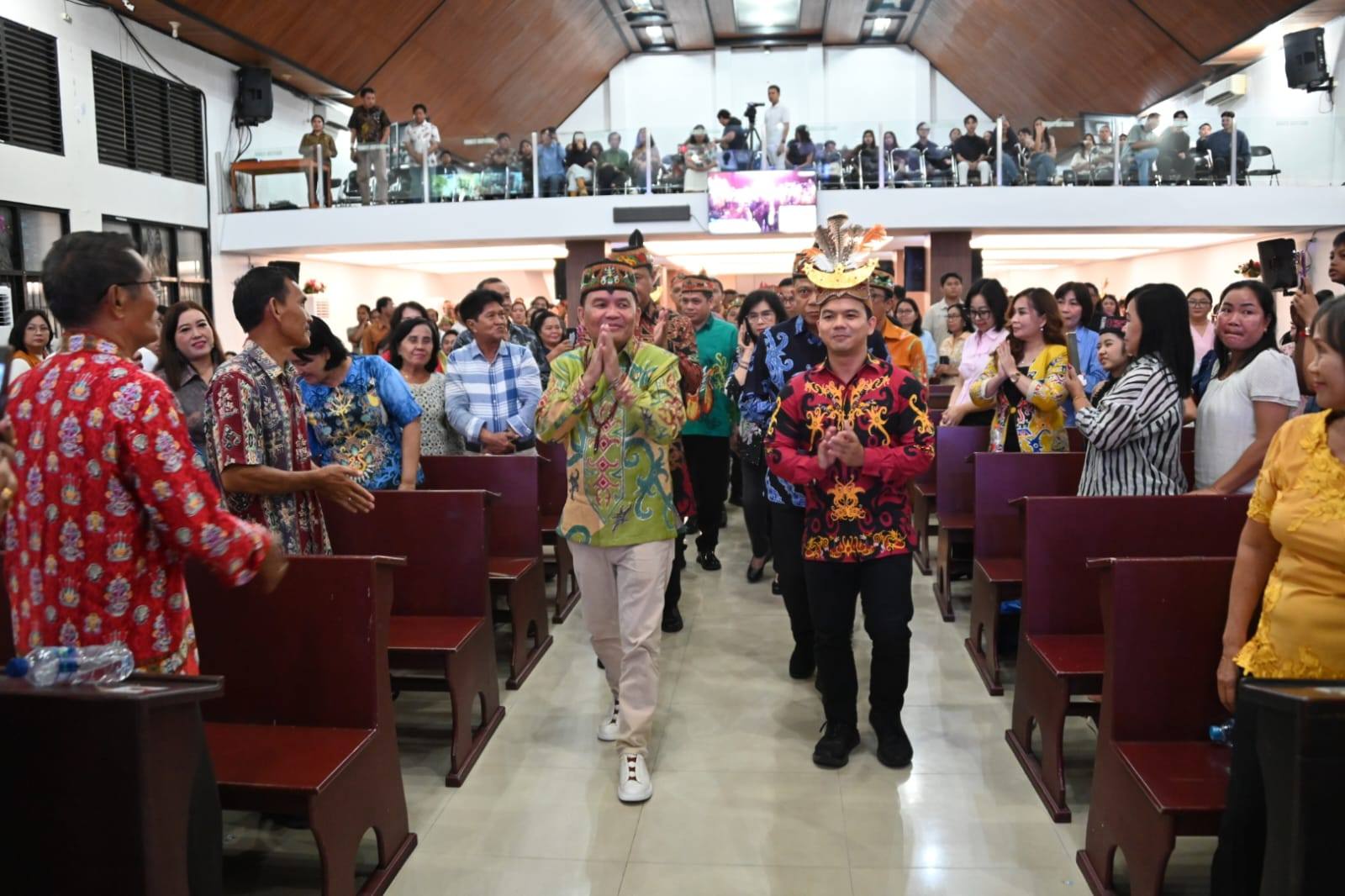 Agustiar Sabran Lepas Semangat Kontingen Pesparawi Kalteng, Target Tampil Gemilang di Papua Barat