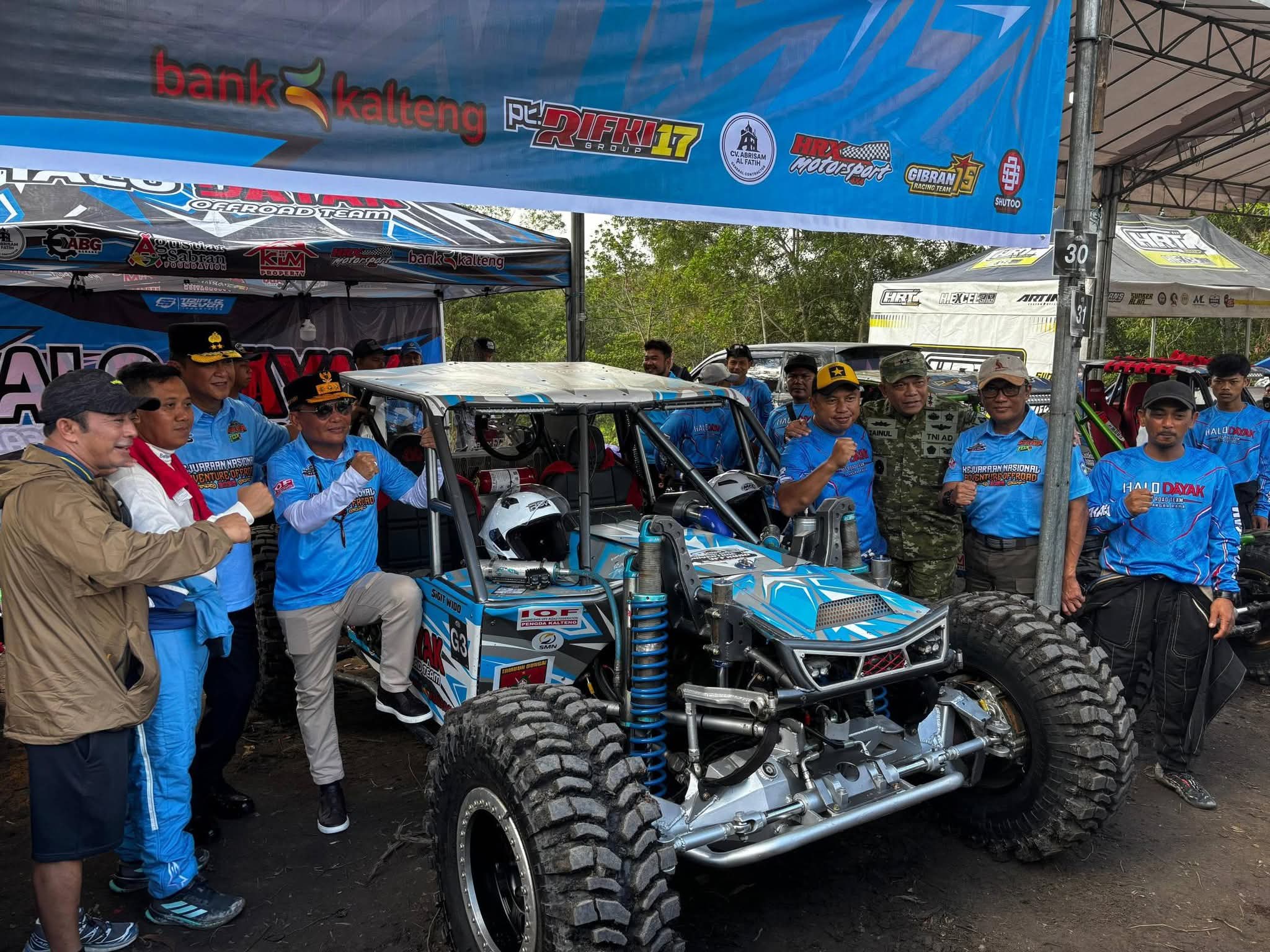 Gubernur Agustiar Resmi Buka Kejurnas Offroad di Tangkiling
