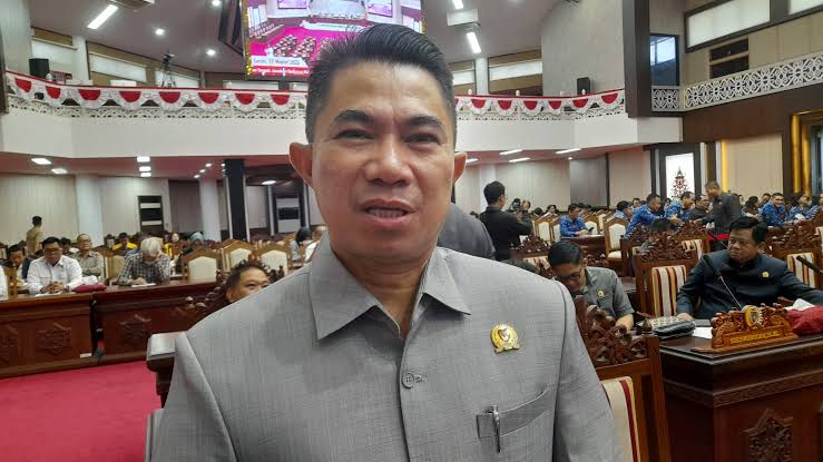 BBM Langka, Kesabaran Warga Menipis; DPRD Kalteng Minta Pasokan Segera Dinormalkan