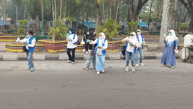 IWAPI Kalteng Bagikan 12 Ribu Masker Gratis kepada Warga