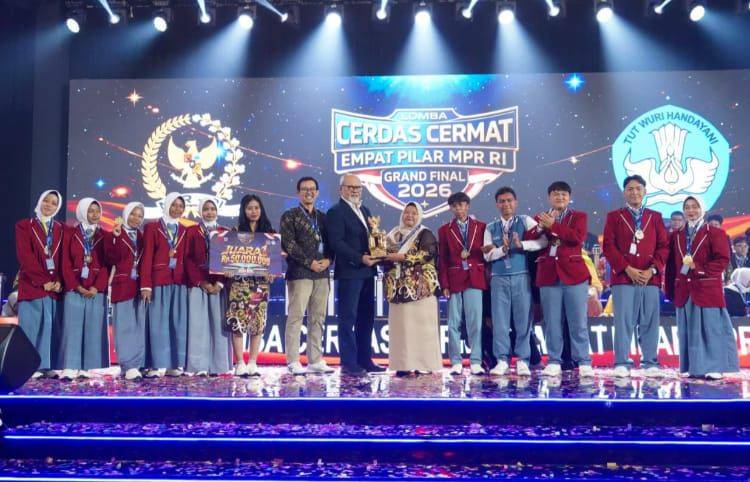 Siswa SMAN 2 Katingan Kuala Juara 1 LCC 4 Pilar MPR RI Tingkat Nasional
