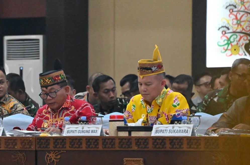Bupati Gunung Mas Hadiri Evaluasi Karhutla, Kemarau Panjang Mulai Ancam Sumber Air