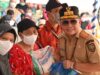 Gubernur Agustiar Sabran Turun ke Tiga Kelurahan, Bagikan Beras hingga Uang Tunai Rp 250 Ribu