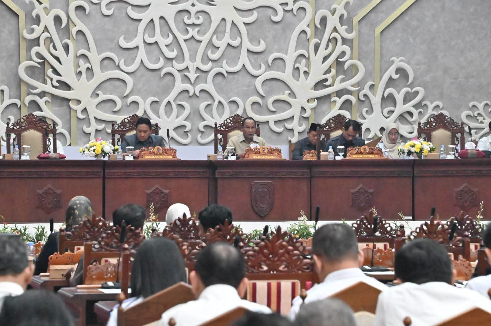 Terima Raperda Perubahan APBD 2026, Ketua DPRD Kalteng: Segera Dibahas Sesuai Tata Tertib
