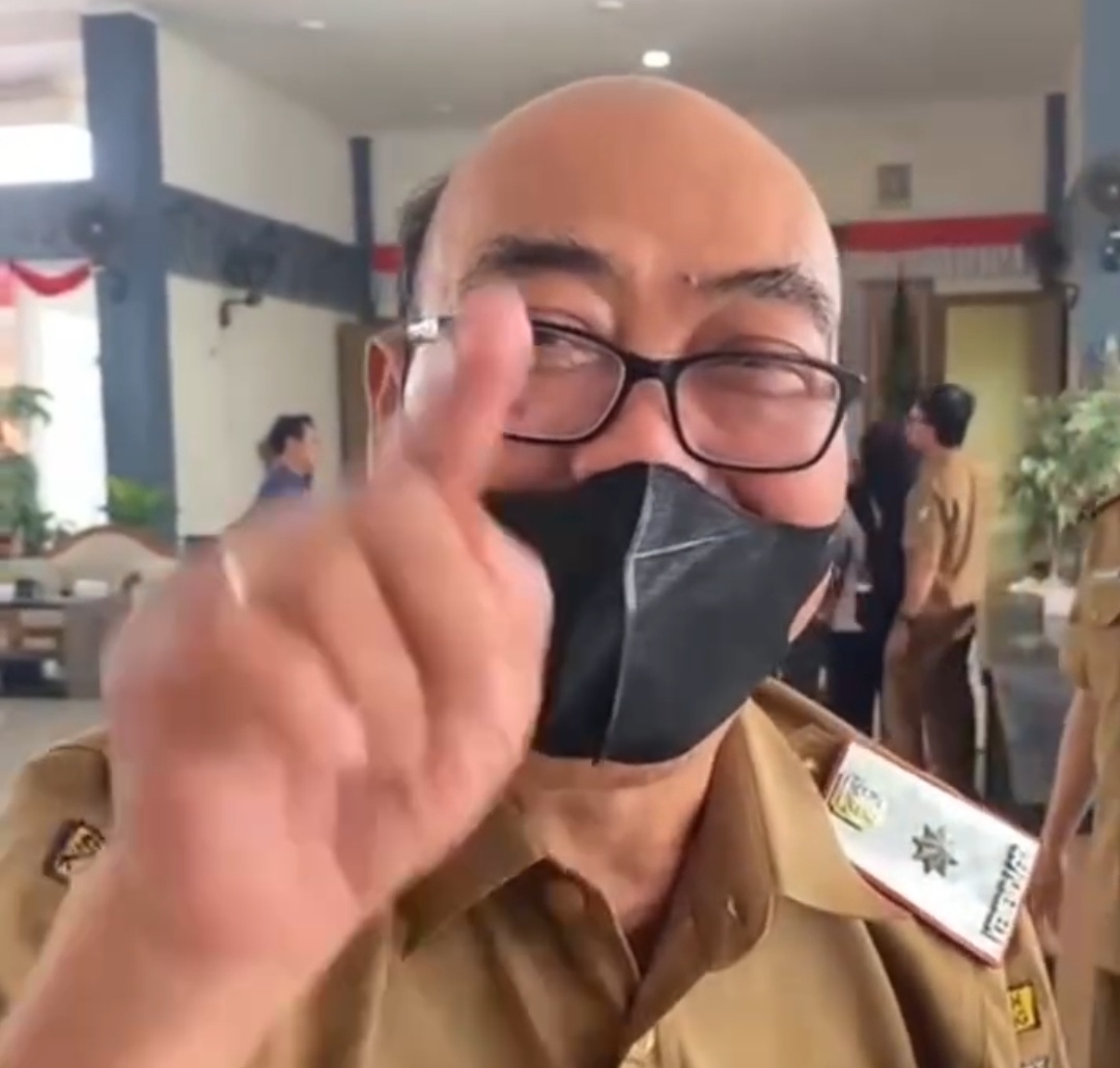 Viral! Sekda Sintang "Semprot" Menteri Kehutanan Raja Juli Antoni