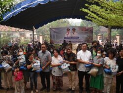 Agustiar Sabran Salurkan Bantuan Kepada Jemaat Gereja Terdampak Karhutla
